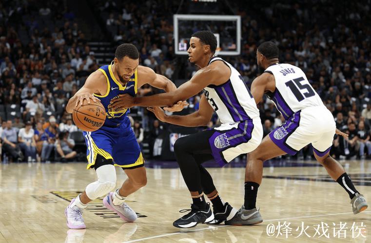 希尔德7记三分轰下27分,库里贡献20分,勇士狂胜爵士41分 希尔德7记三分轰下27分,库里贡献20分,勇士狂胜爵士41分