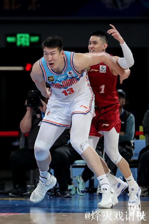 陈盈骏发威+集体三分雨 北汽男篮大胜新疆男篮取得两连胜